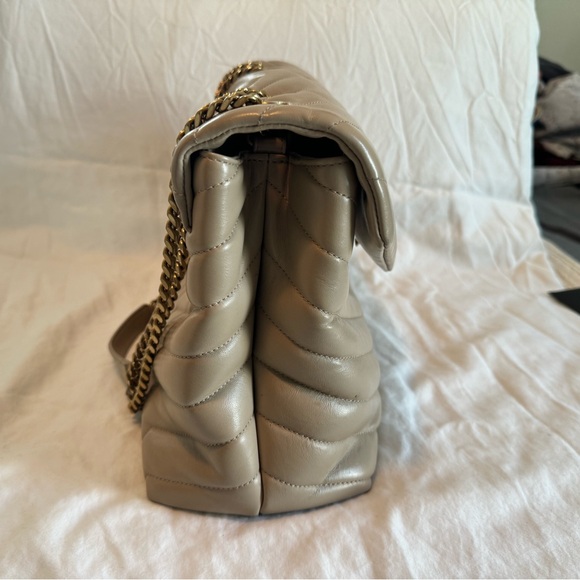 Saint Laurent Medium Loulou bag in good condition - Picture 2 of 6